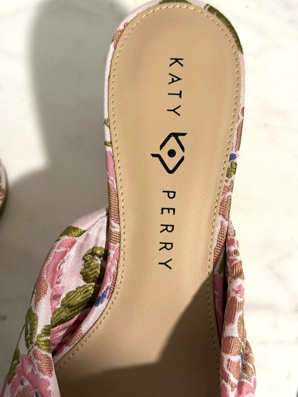 KATY PERRY Tooliped Twisted Sandals - Picture 3 of 12
